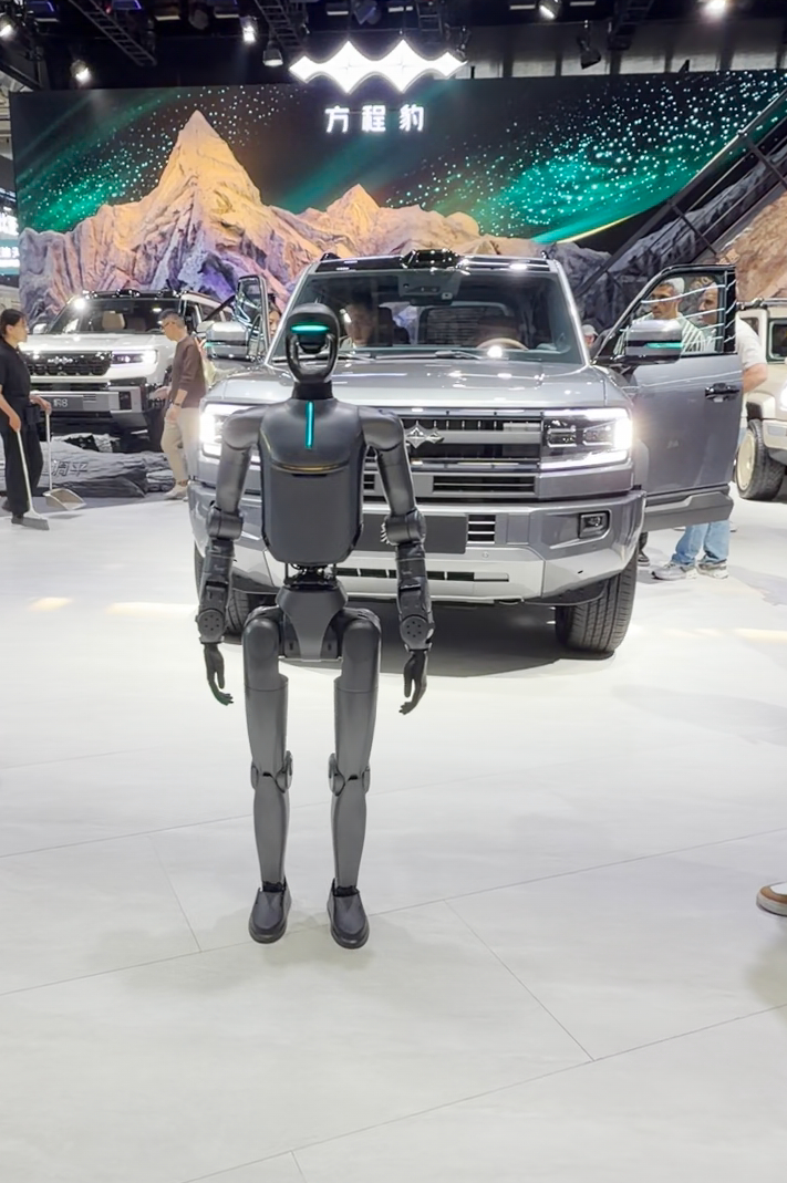 在北京车展上，各类硬核技术悉数亮相，真是让人眼前一亮！这次方程豹展台特别值得关注