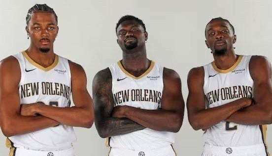 ESPN敢给湖人开出接近90%的胜率，我看这事儿还真有点悬！
鹈鹕这边确实惨，伤