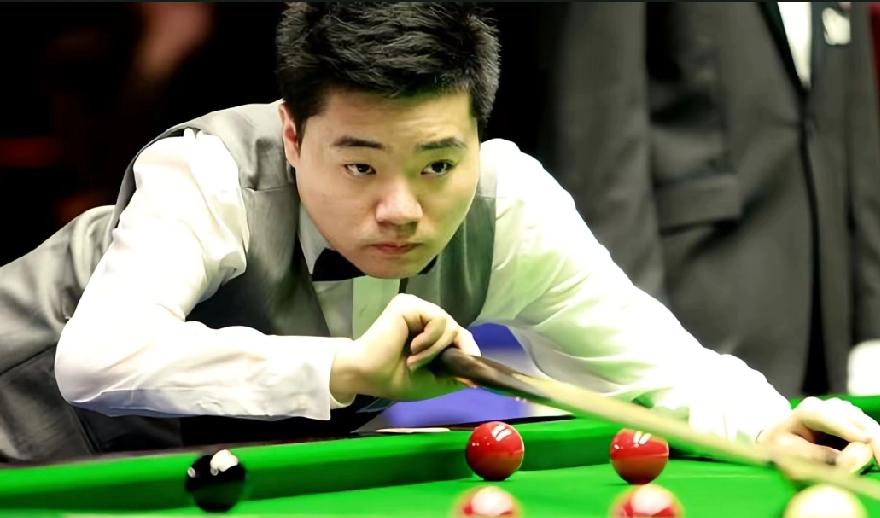 丁主任闯入了第二轮，但感状态并不是很好，我看他打球有20年了，特别喜欢他。
  