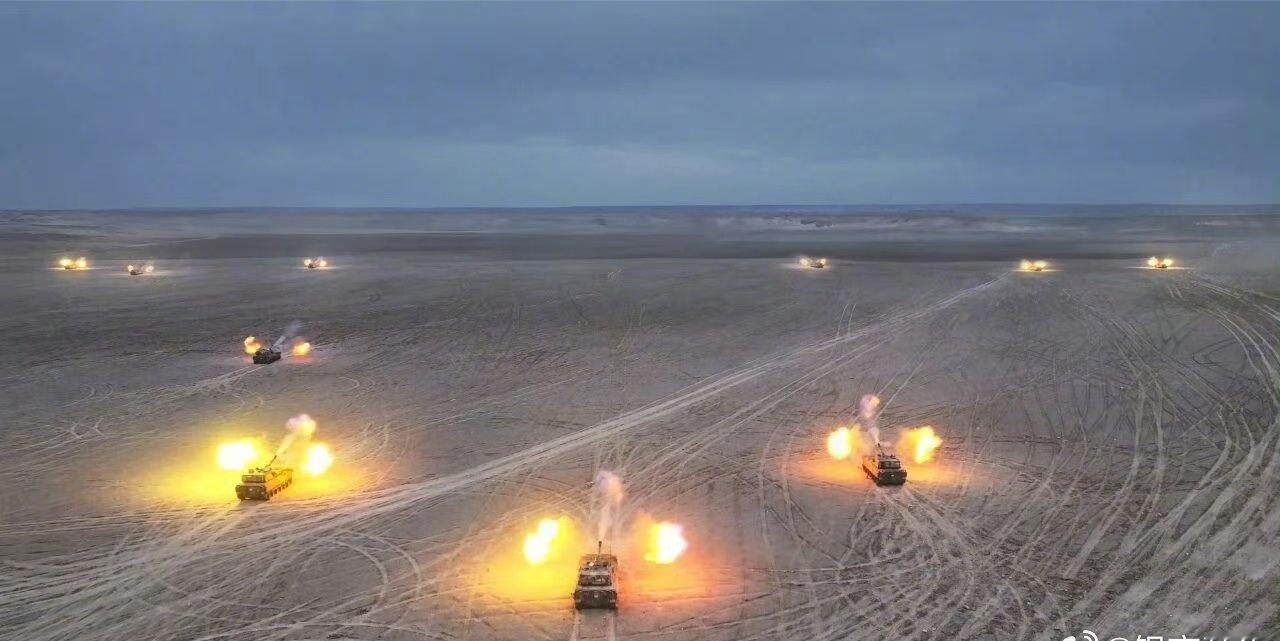 铁甲轰鸣，战力拉满！近日，陆军第74集团军组织多兵种协同实弹演练。[酷]中方愿同