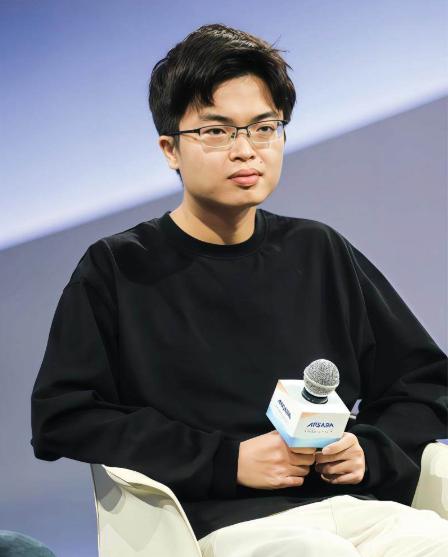 我有一种预感：第二个震惊硅谷的“梁文峰”，已经出现了！

谁能想到，DeepSe