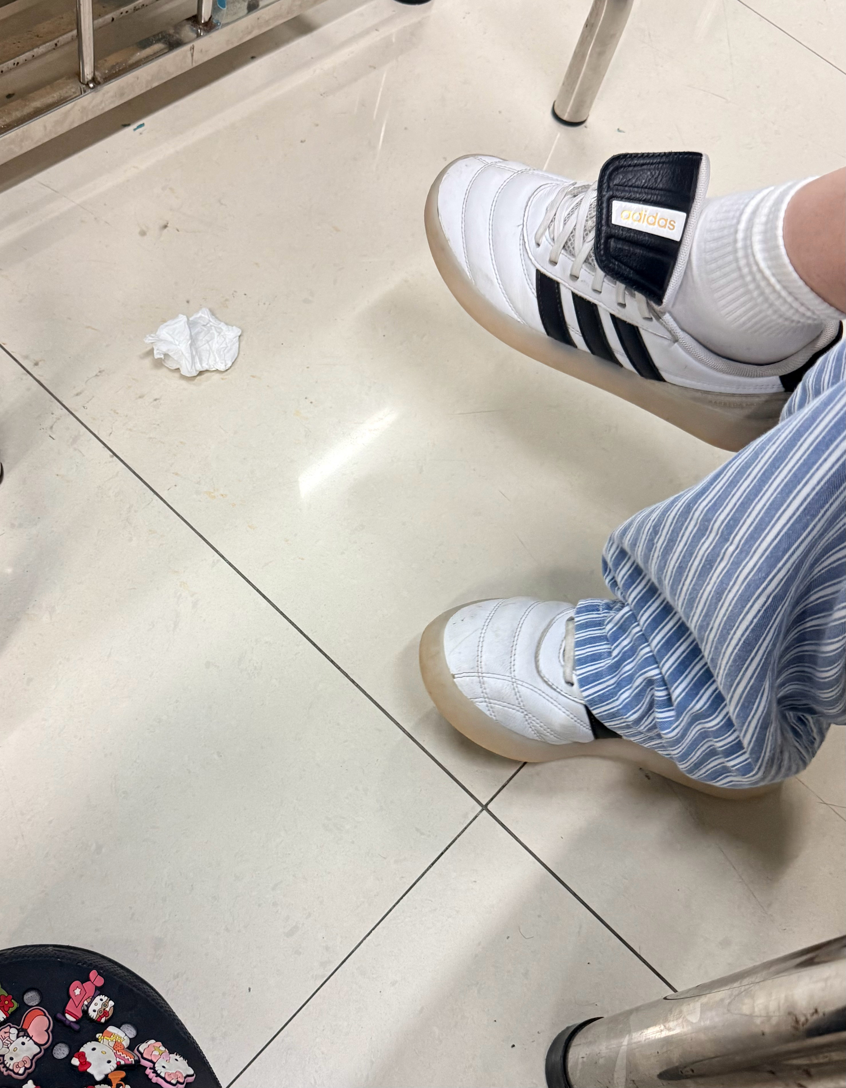 终于进去了，哎，接下来两三个小时的等待，希望一切顺利！！！ 