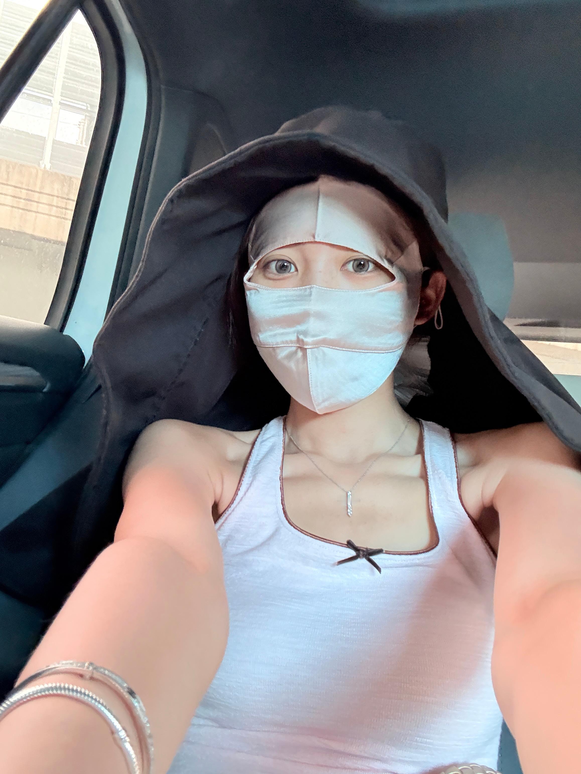 耶 小姐姐已经全副武装的出门咯～终于可以去换掉这个布丁头了 ​​​