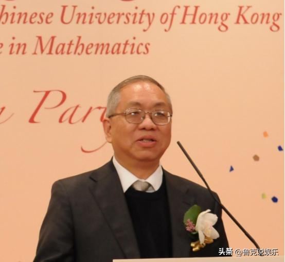 中国数学究竟差在哪？菲尔兹奖得主丘成桐说了大实话。80年代初期，丘成桐拿下菲尔兹