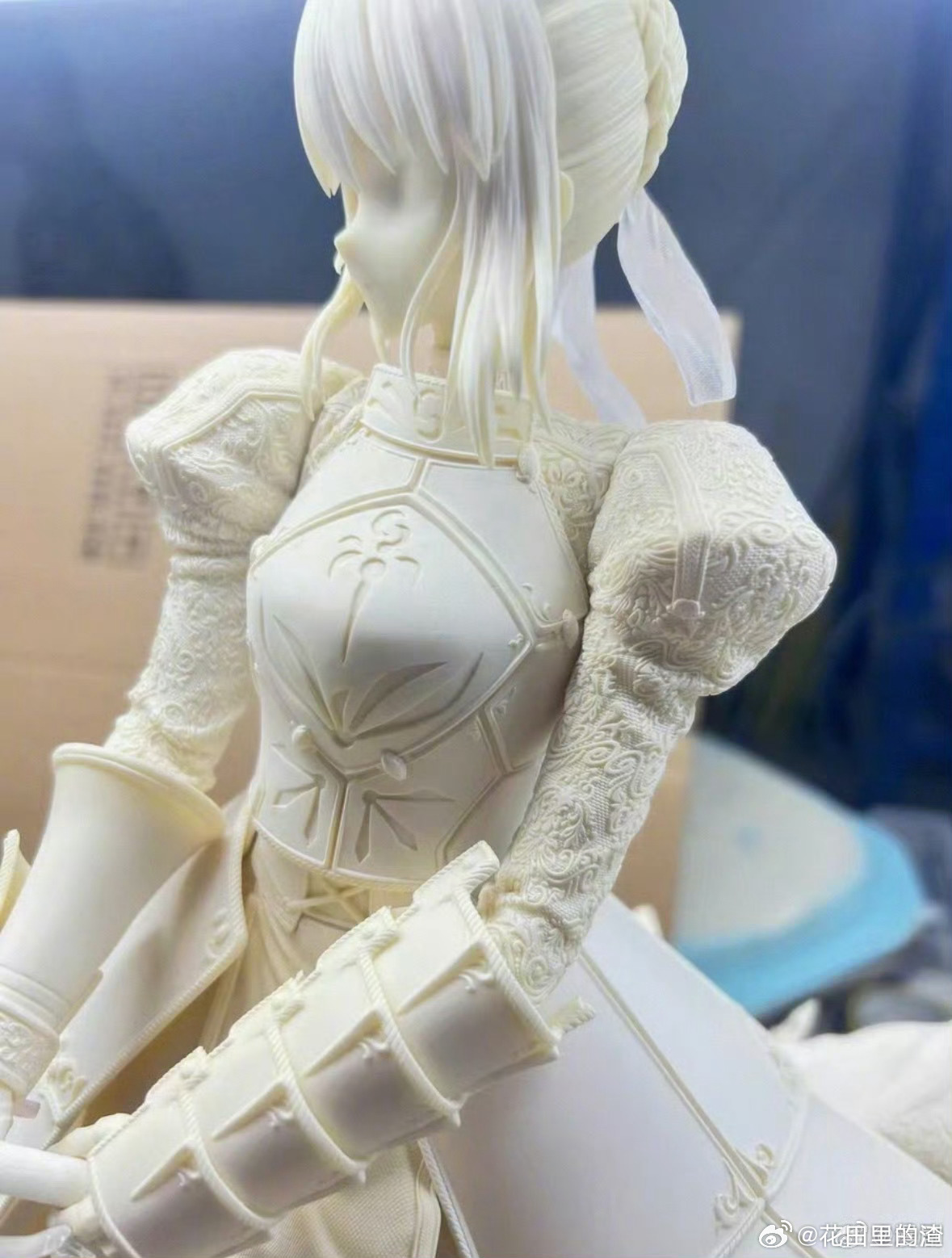 遭毁单工厂平台自救拍卖价超37万 价格飙升超37万！阿尔托莉雅的细节精致到让人惊