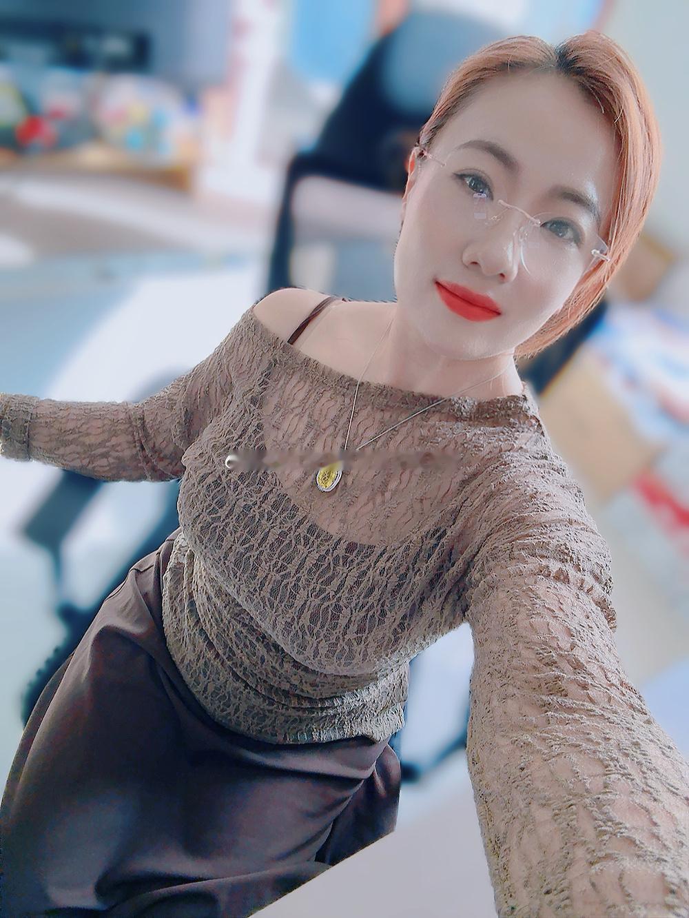 忙的找不着北了，但慢慢找到了自己。做自己该做的，是金子迟早会发光。 