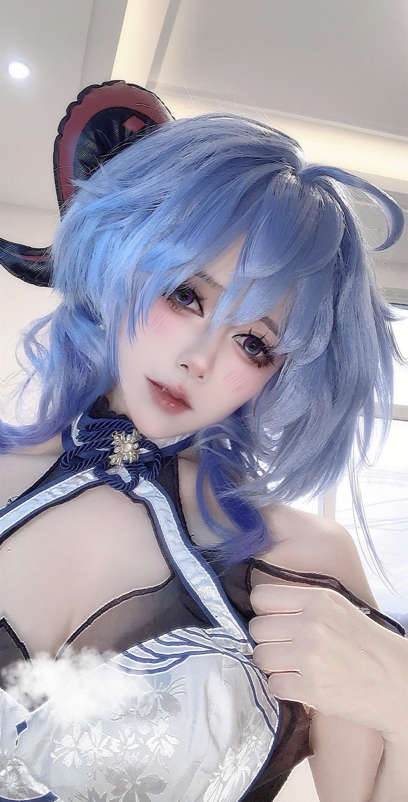 素质再差还是喜欢在喜欢的人面前卖乖(>^w^<)甘雨