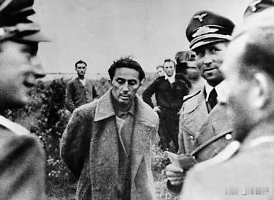 1943年，斯大林的大儿子雅科夫不幸在战场上被德军俘虏，当斯大林得知后，非但没有