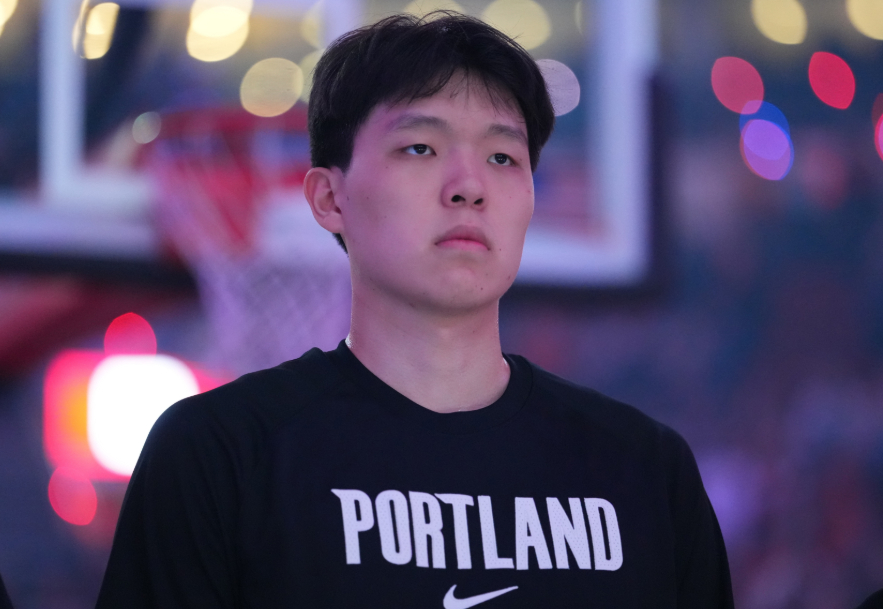 何时迎NBA杯首秀？杨瀚森目前3场小组赛均遭DNP 球队2胜1负 NBA杯小组赛