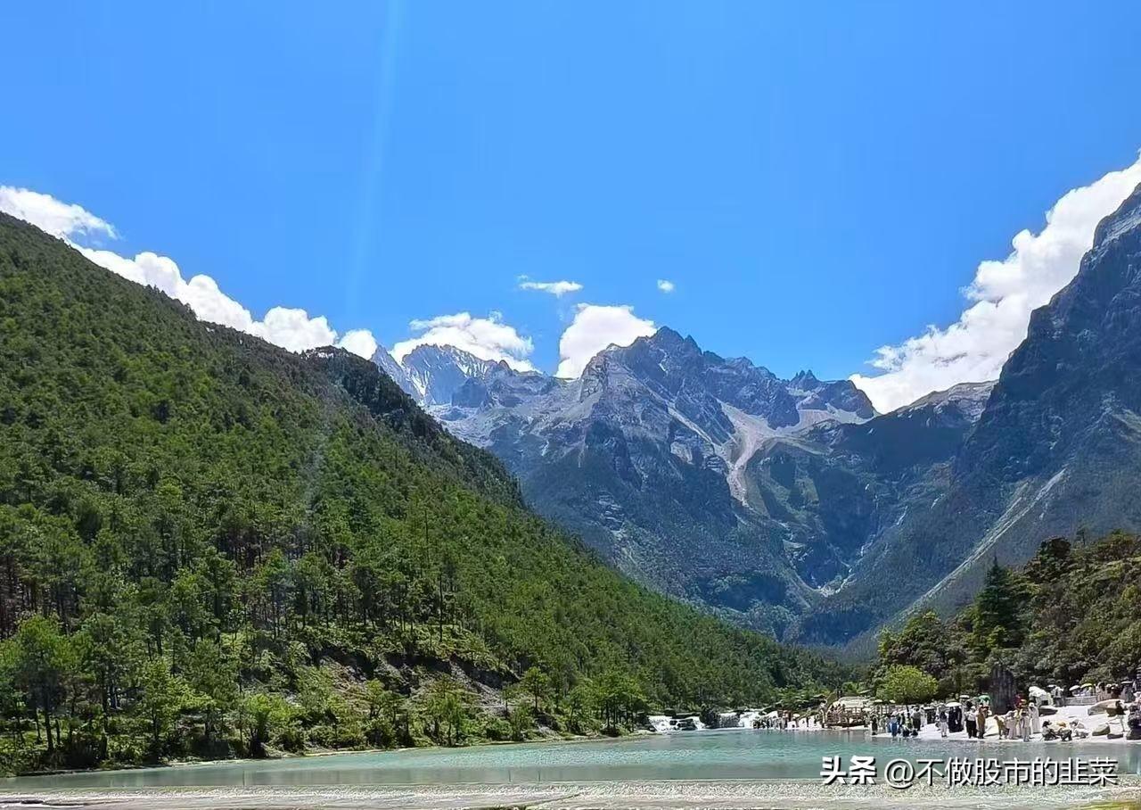 8月13号，收评：尾盘急跌制造恐慌，一根阴线不等于行情落幕
 
尾盘一波快速下杀