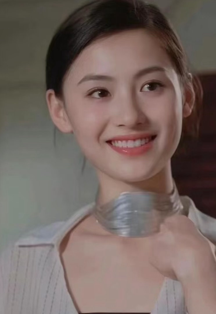 张柏芝上一次穿古装还是在浪姐张柏芝时隔5年再穿古装 时隔5年再看张柏芝穿古装，还