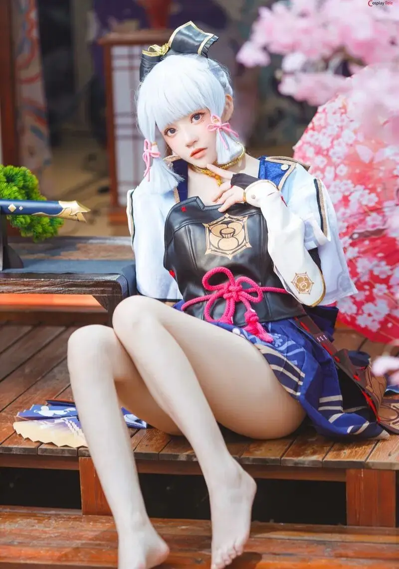 高质量cosplay 这腿又长又白又细 神里绫华cos cosplay 极品身材