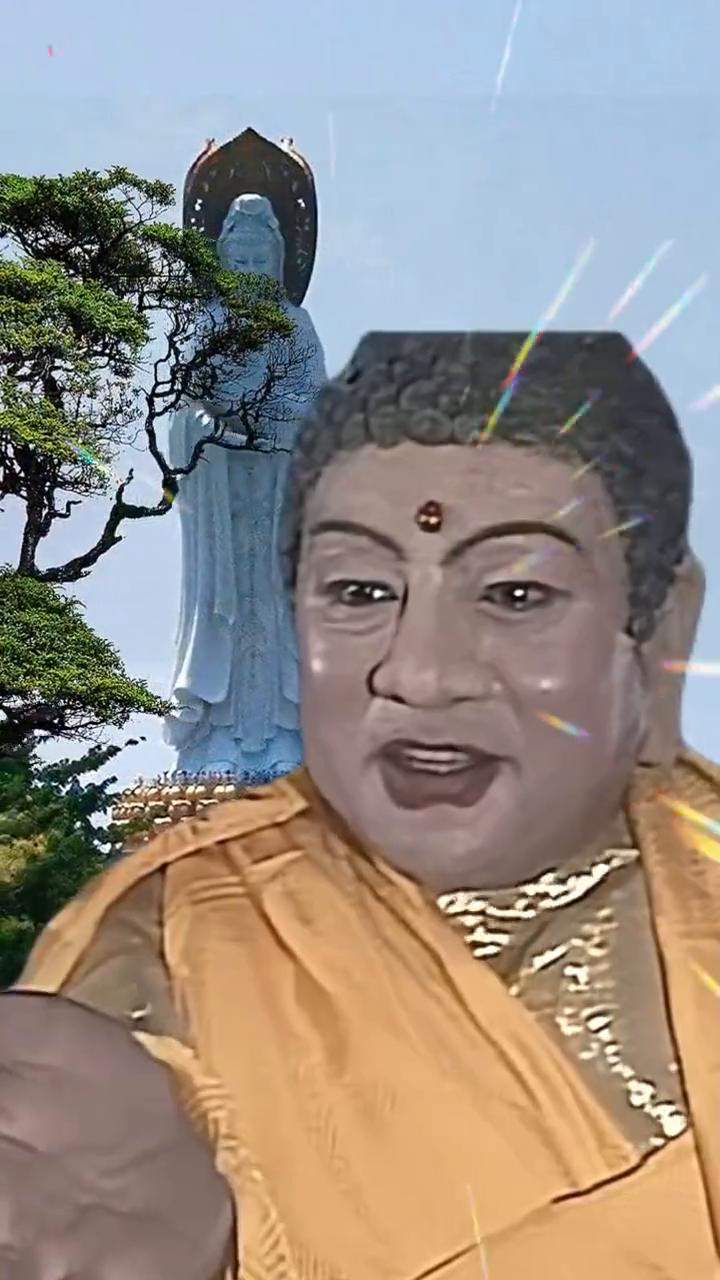 你的事情我都知道，一清二楚，你却浑浑噩噩，所以一直撞南墙。这次我来了，把灯都打开