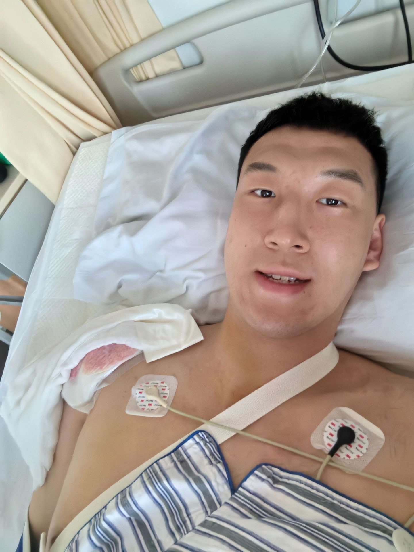 杜润旺进行肩膀手术，在这个休赛期他决定修复困扰自己很久的伤病问题。不过也是这个休