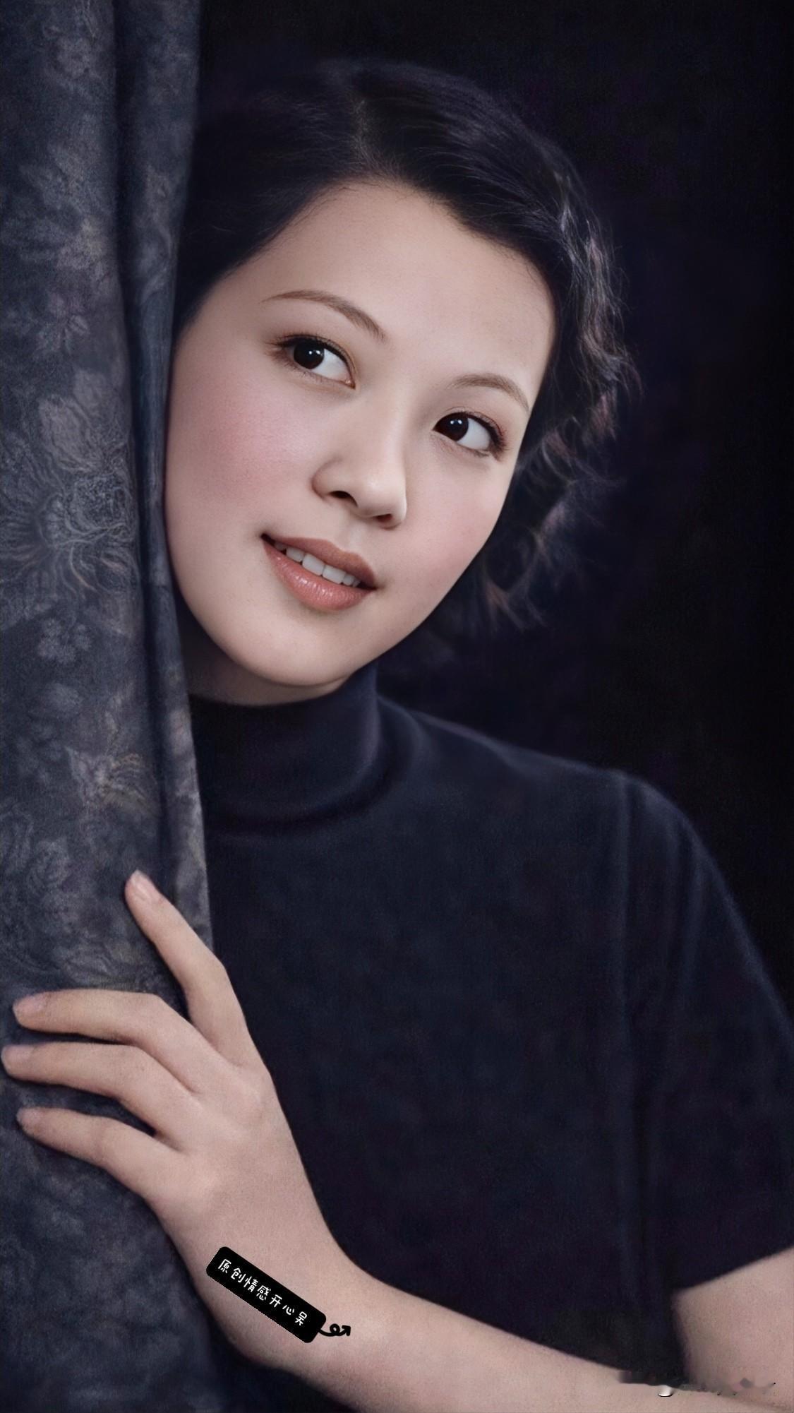 有一种女人，她享受的就是被世界遗忘的爽感。谁也不欠，谁也不求，一个极度坦诚的女人