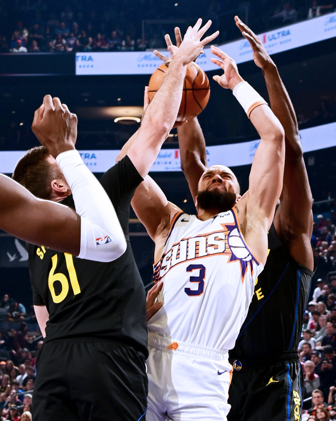 第一节结束，勇士25:29太阳；桑托斯6分，斯宾塞6分。勇士vs太阳