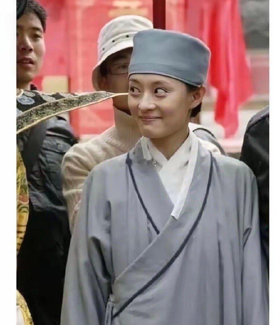 原来《甄嬛传》开机第一场戏就是在甘露寺，怪不得果郡王这段演技怪怪的 ​​​