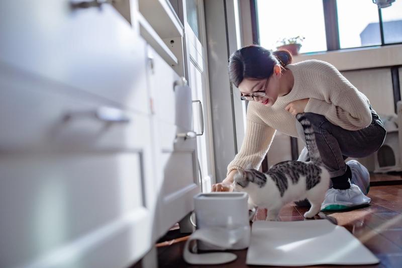 如果不缺钱，我还是会工作。不为生计奔波，就能投身热爱之事。人活着总得有个目标，有