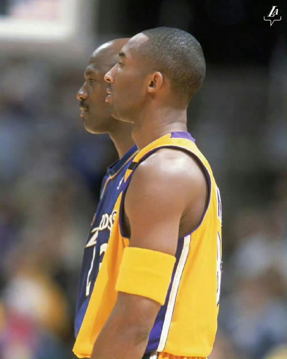 坚持把简单的事情做好就是不简单，坚持把平凡的事情做好就是不平凡。所谓成功，就是在