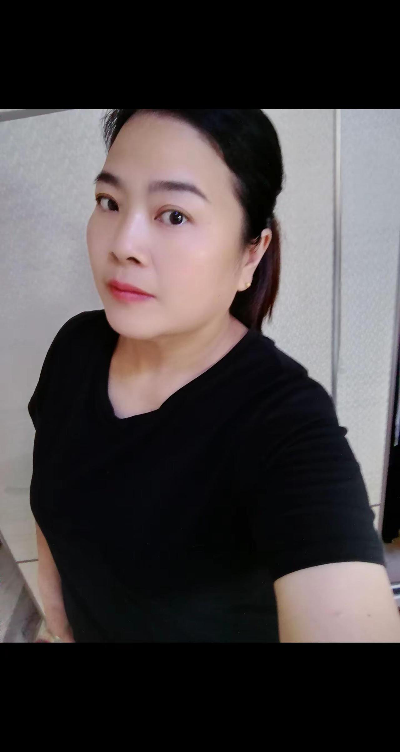 走走停停，已过半生，读懂了人心，看透了生活，见证了人心，验证了人性，我总担心会失