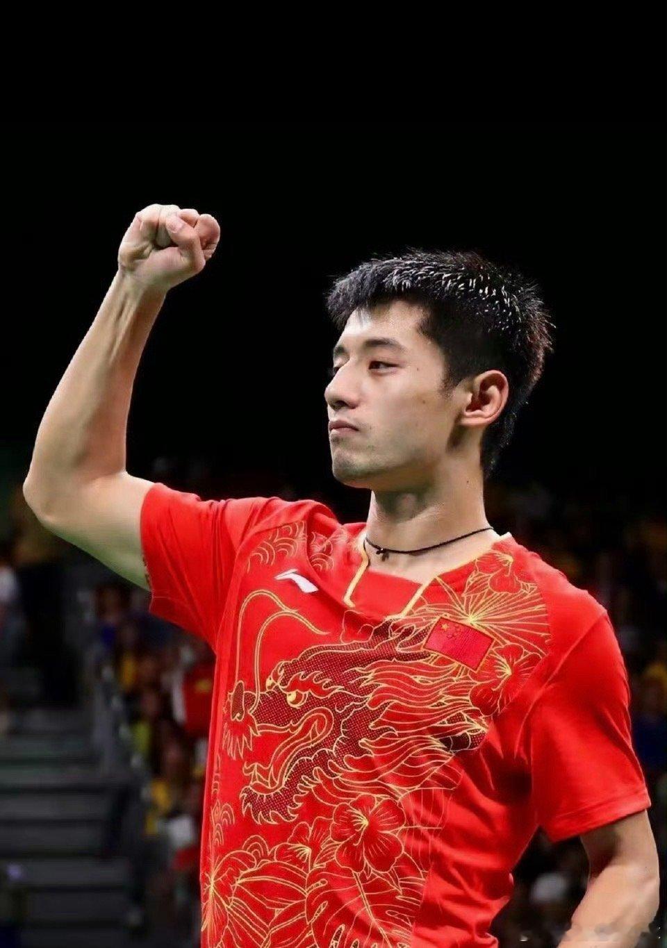 前国乒球员张继科近日在直播时表示，乒乓球的热度是自己带起来的，现在的应援都是学当