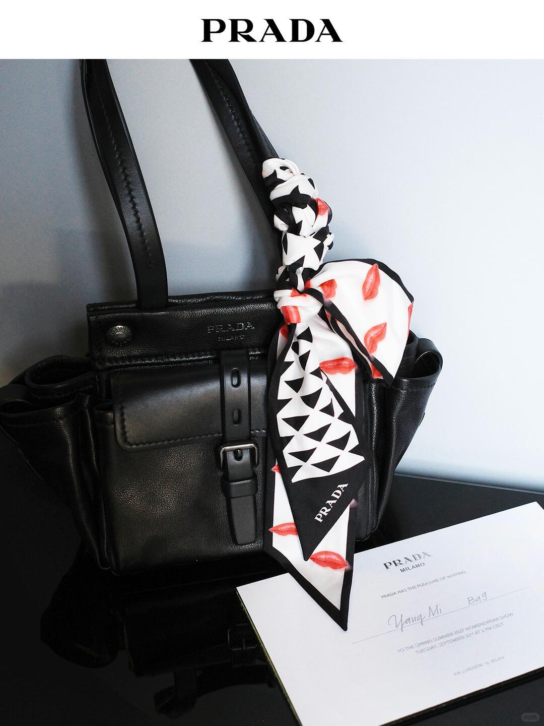 杨幂 x Prada 2027春夏女装时装秀邀请函预热大片，和看秀不是一套造型，