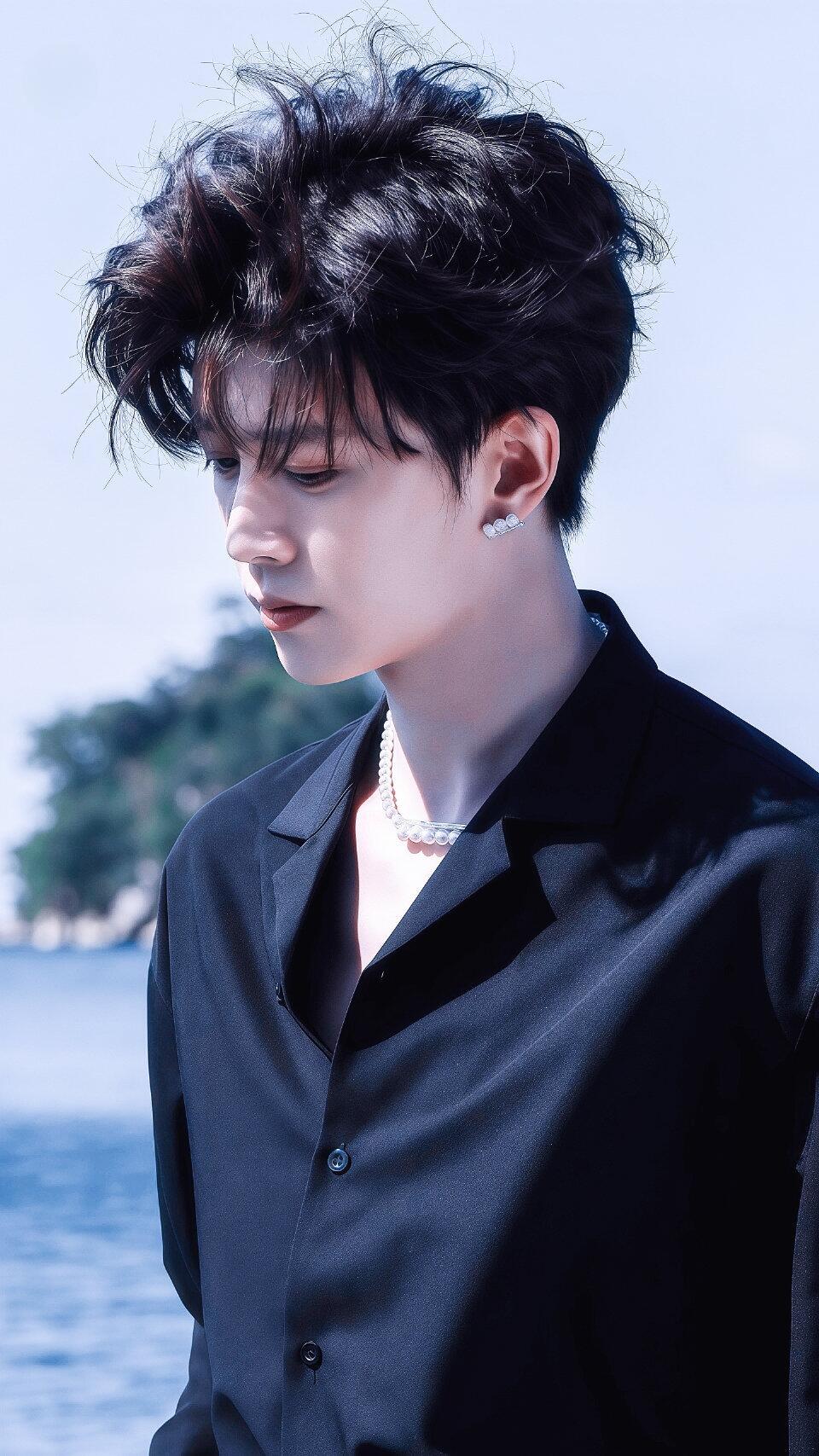 任嘉伦·那个戴珍珠项链的帅气哥哥❗️