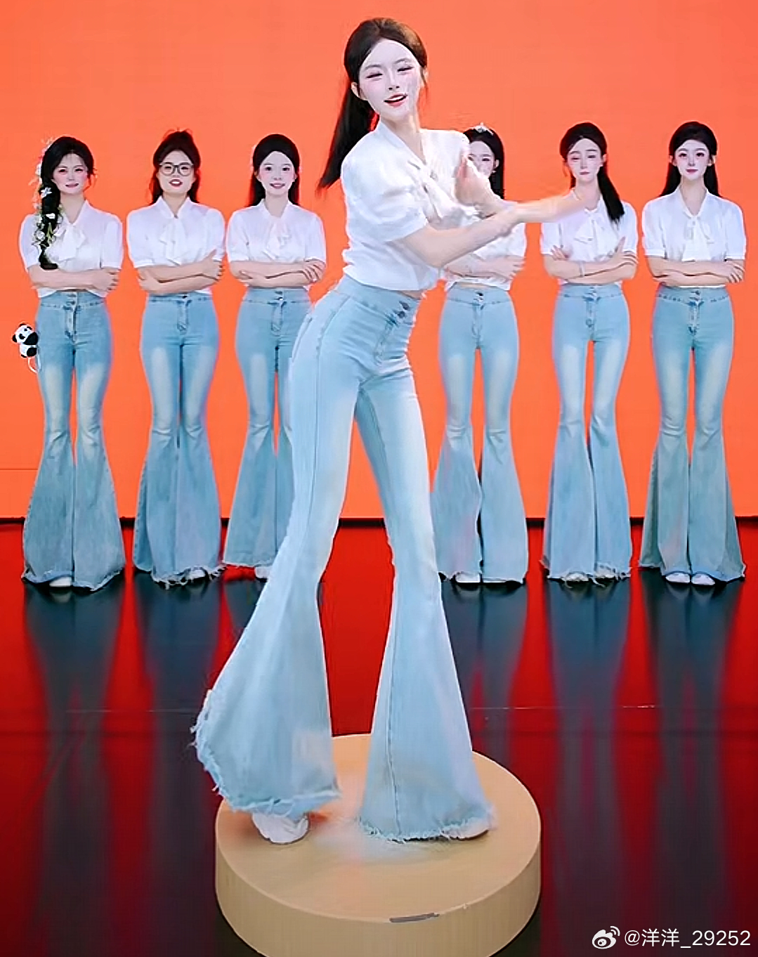 洋洋高锐·望天门山、吗◎谁的……杰作“日照香炉生紫烟”“遥看瀑布挂前川”◎瀑布…