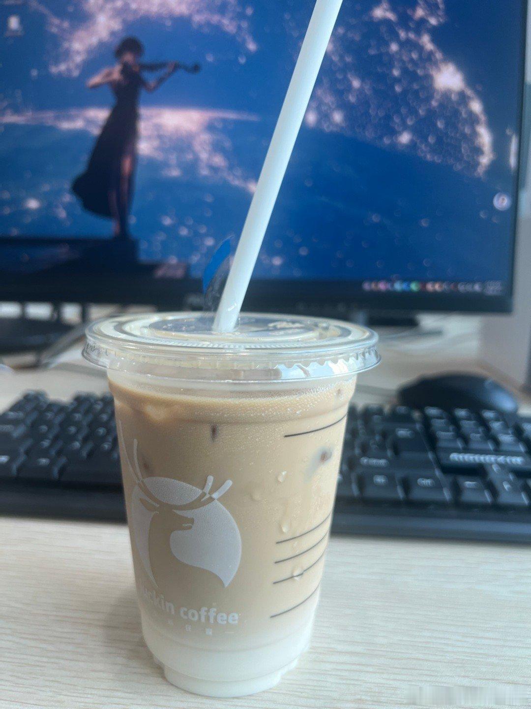 确实，手机是我买电子产品最有用的，一会不见就找它手机是我买过最回本的东西了今天上
