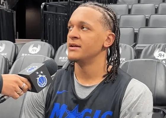 根据Shams Charania此前的报道，瓦格纳此前遭遇的左脚踝高位扭伤仍伴有