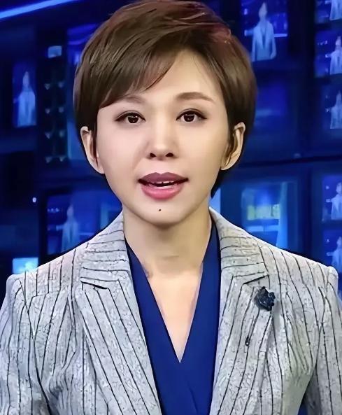 上海一个山区乡村教师培训活动上，有个年轻女老师当面问了欧阳夏丹一句：你一个人过，
