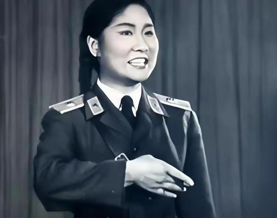 真不敢相信马玉涛都90岁了，身体状态好到出圈！胃口极佳，一顿能吃下三个菜，精气神