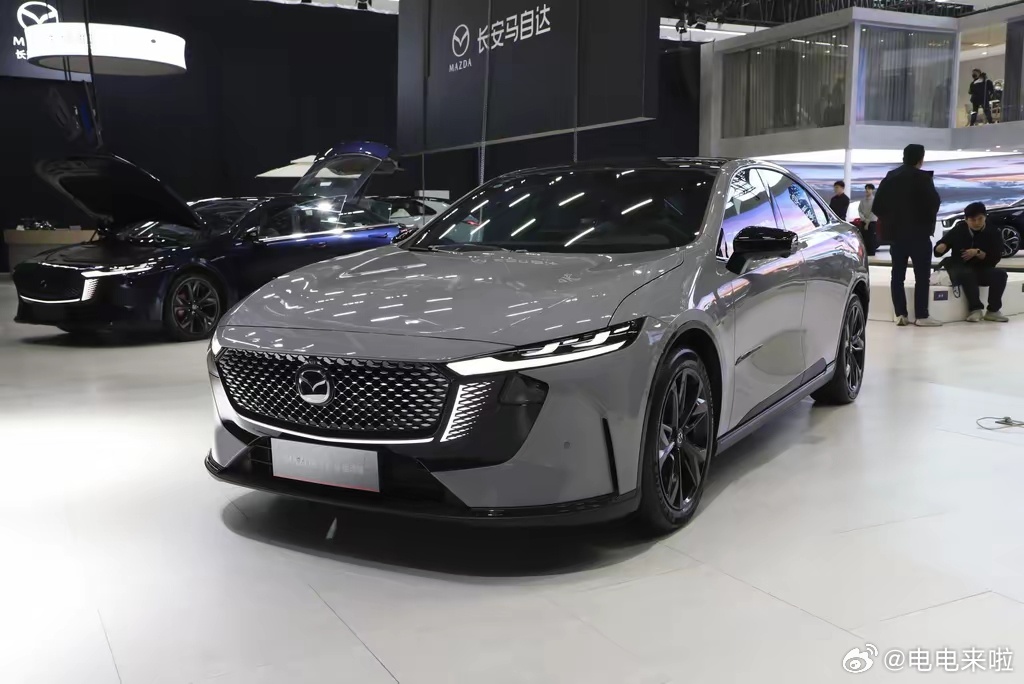 为什么暴雷是本田不是马自达，说出来很多人可能还不知道：马自达的新能源车早就跟深蓝