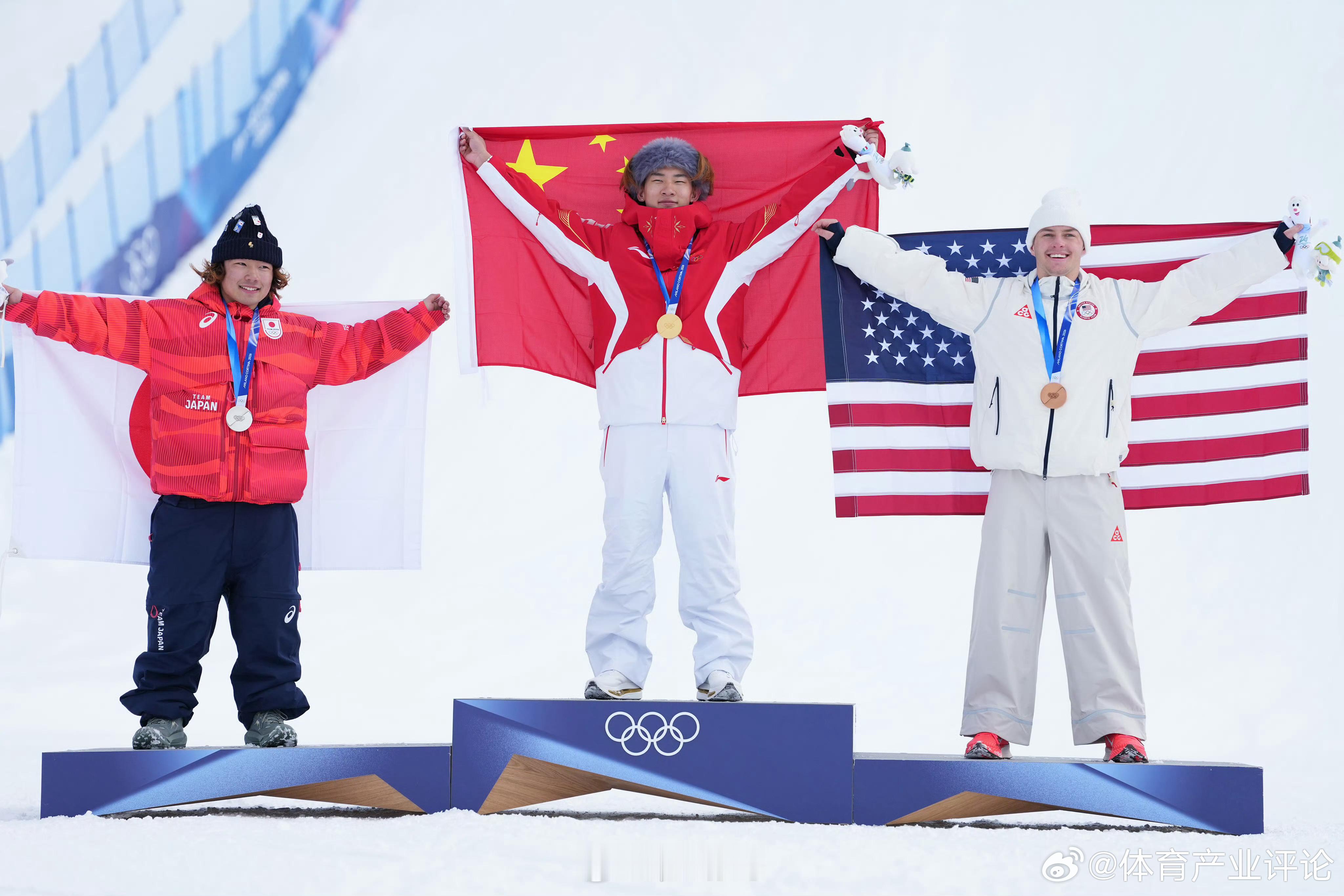 苏翊鸣闭幕式旗手好快，一眨眼就要闭幕式了🥱冬奥会此刻皆不凡