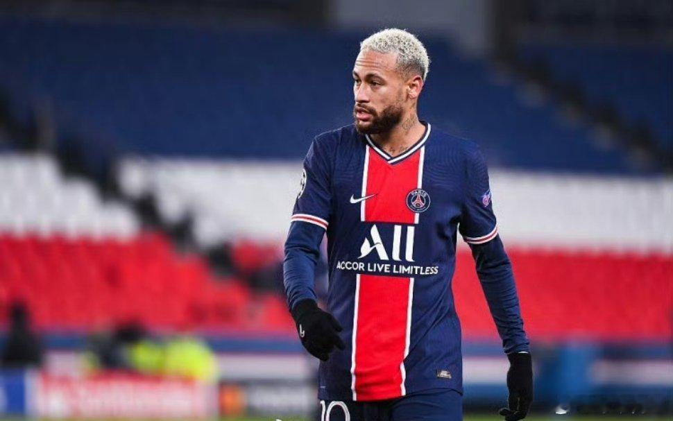 巴黎前三门莱特利尔在 France Bleu 电台节目中，分享了与内马尔当队友时