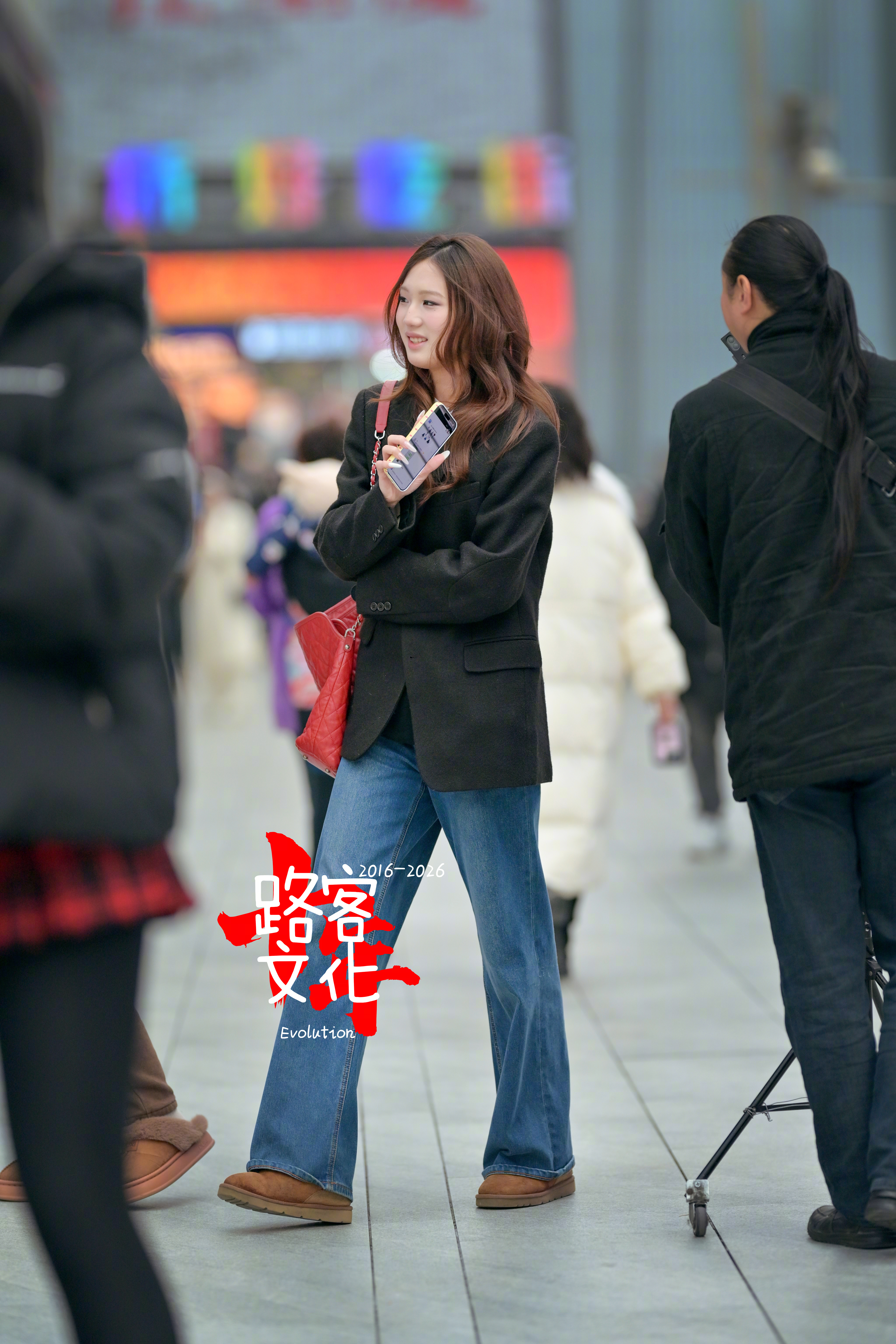 吃完晚饭了吗？散步吗？遛狗吗？要跳广场舞吗？ 