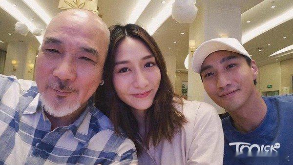 徐少強因食道癌於9月1日在北京離世，享年73歲。他的第三任太太為丈夫辦理身後事時