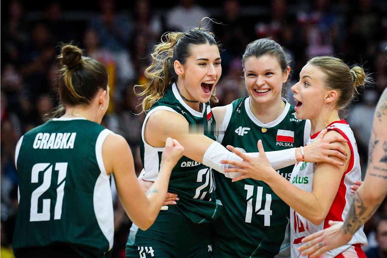 2026年世界女排联赛泰国曼谷站波兰女排vs加拿大女排第四局：25-11大比分：