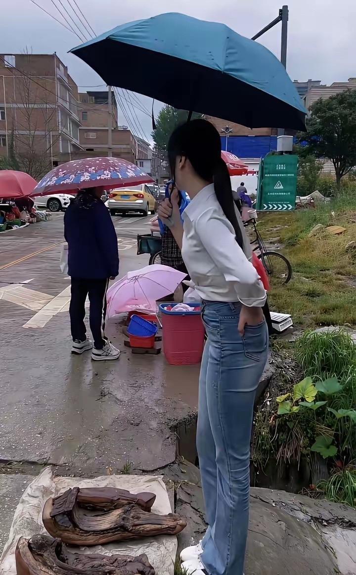 一上午一块也没卖出去