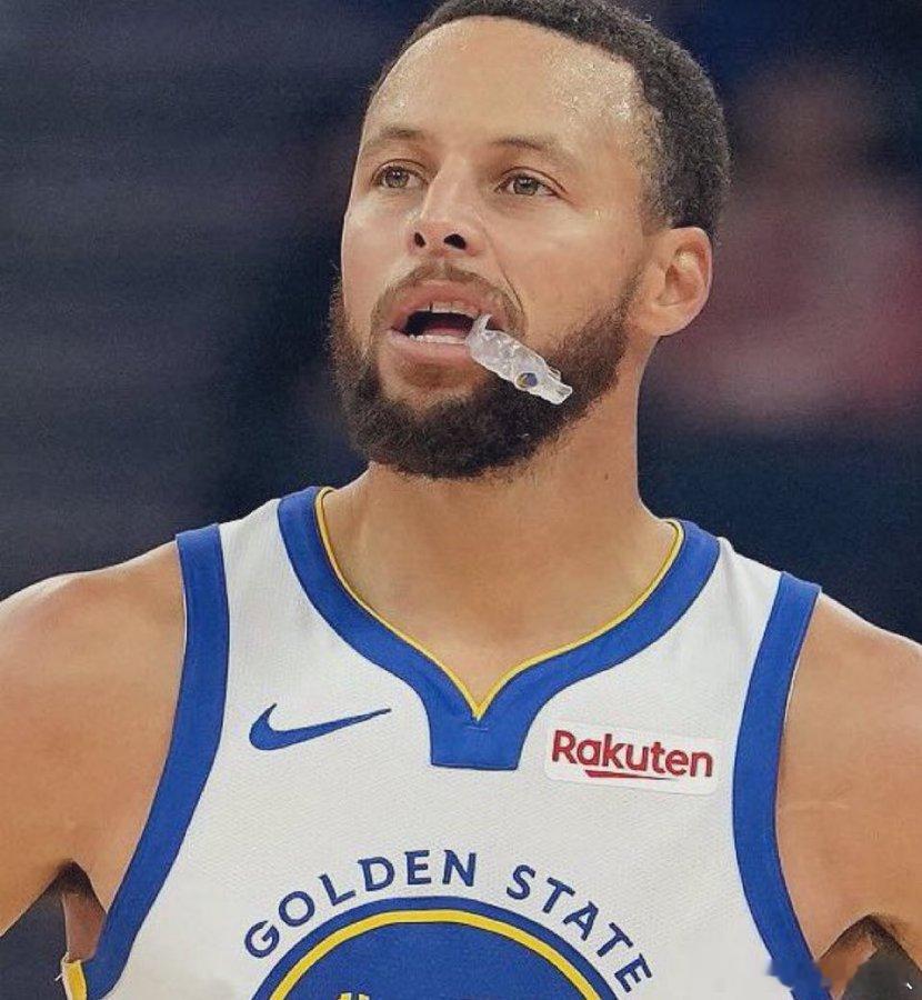 本赛季或无缘詹库对决库里缺战湖人 据勇士记者Anthony Slater报道，库