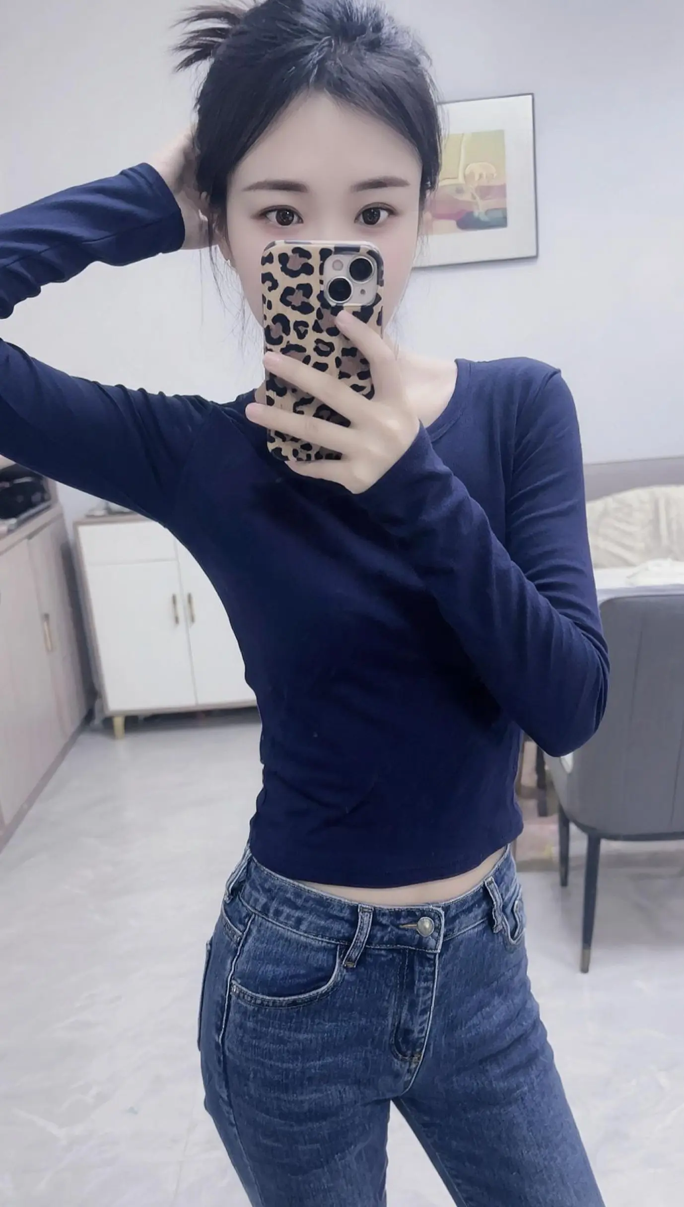 穿搭牛仔裤AI简约自拍 随变ai随便玩