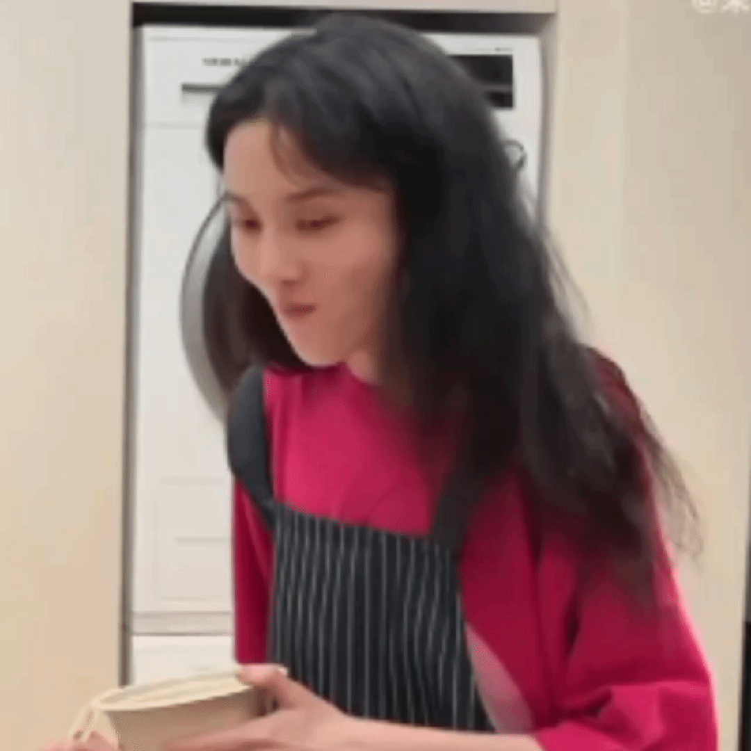 无奖竞猜，这是谁 