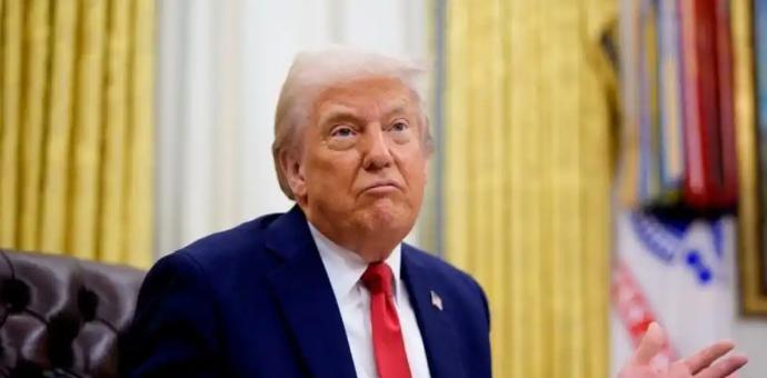 特朗普喊话中国！4月15日，特朗普发文声称，中国对我永久开放霍尔木兹海峡感到非常