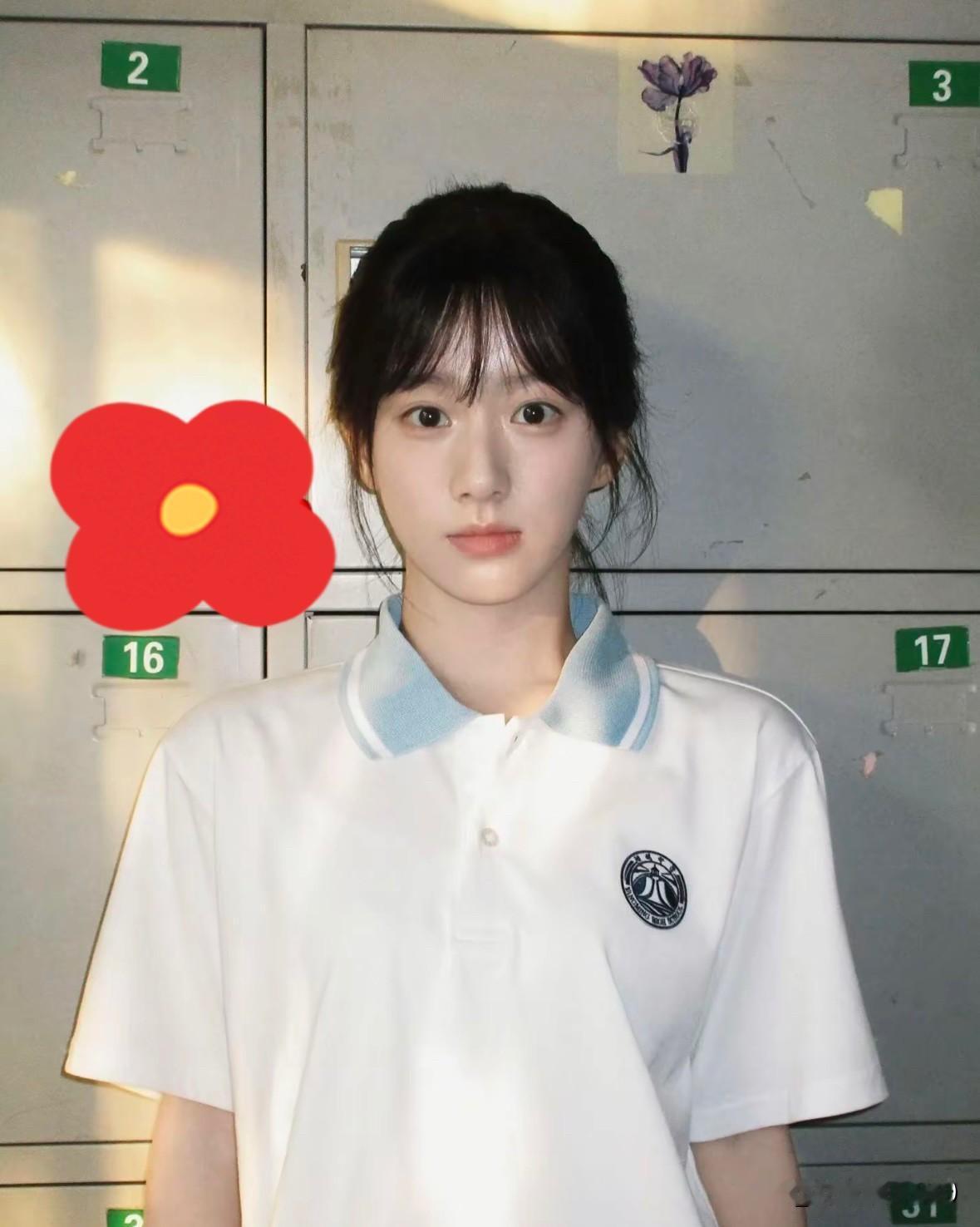 满满的清冷温柔高中学姐氛围感
包上恩