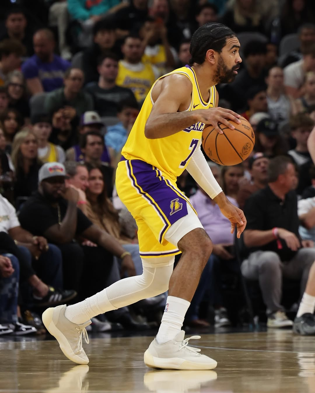 本赛季至今，文森特出战了25场比赛，其中有5场0分，7场3分，5场5分，另外只有