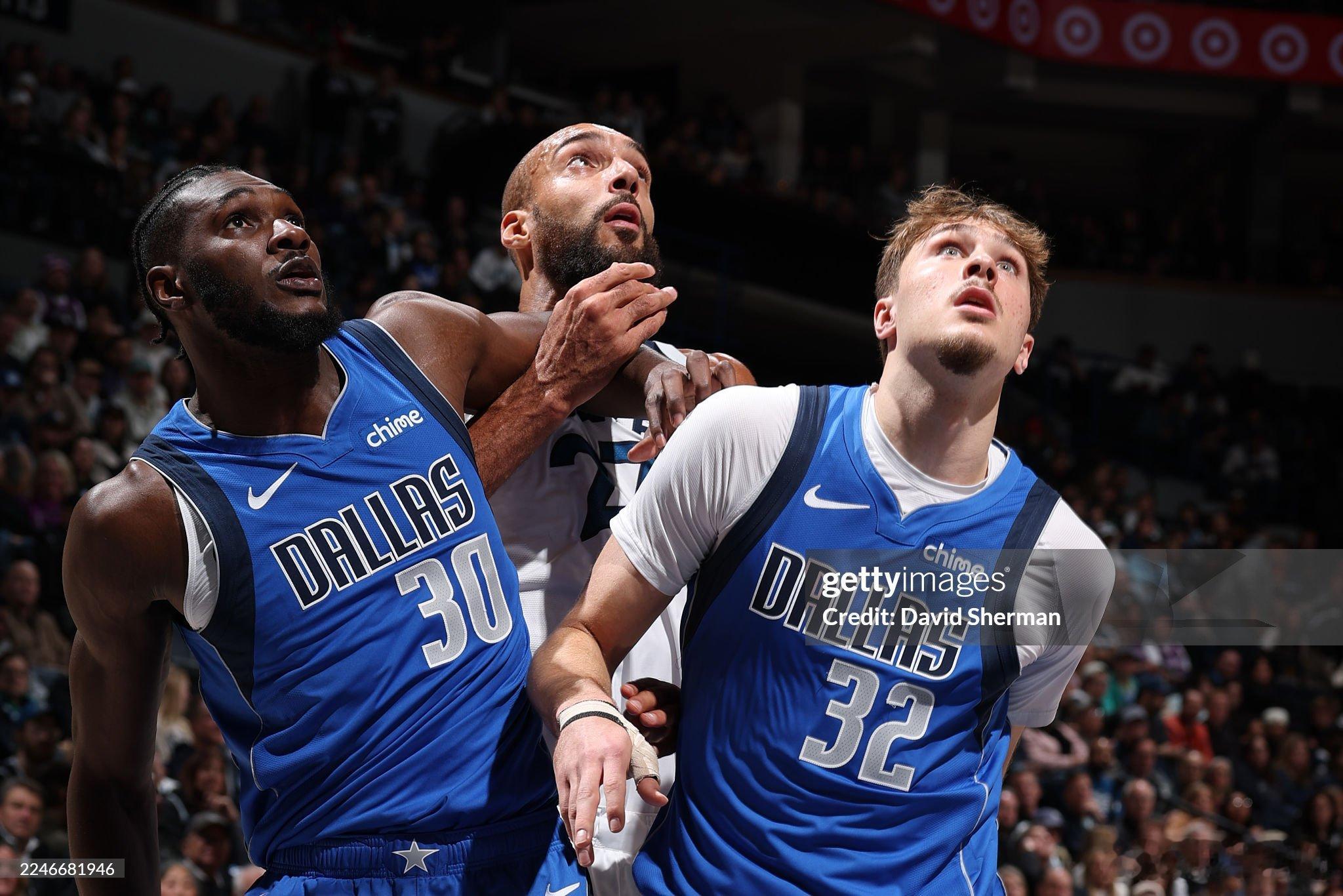 常规赛第15场，我牛96比120输给森林狼。没中锋了。大家看完比赛有什么感受？