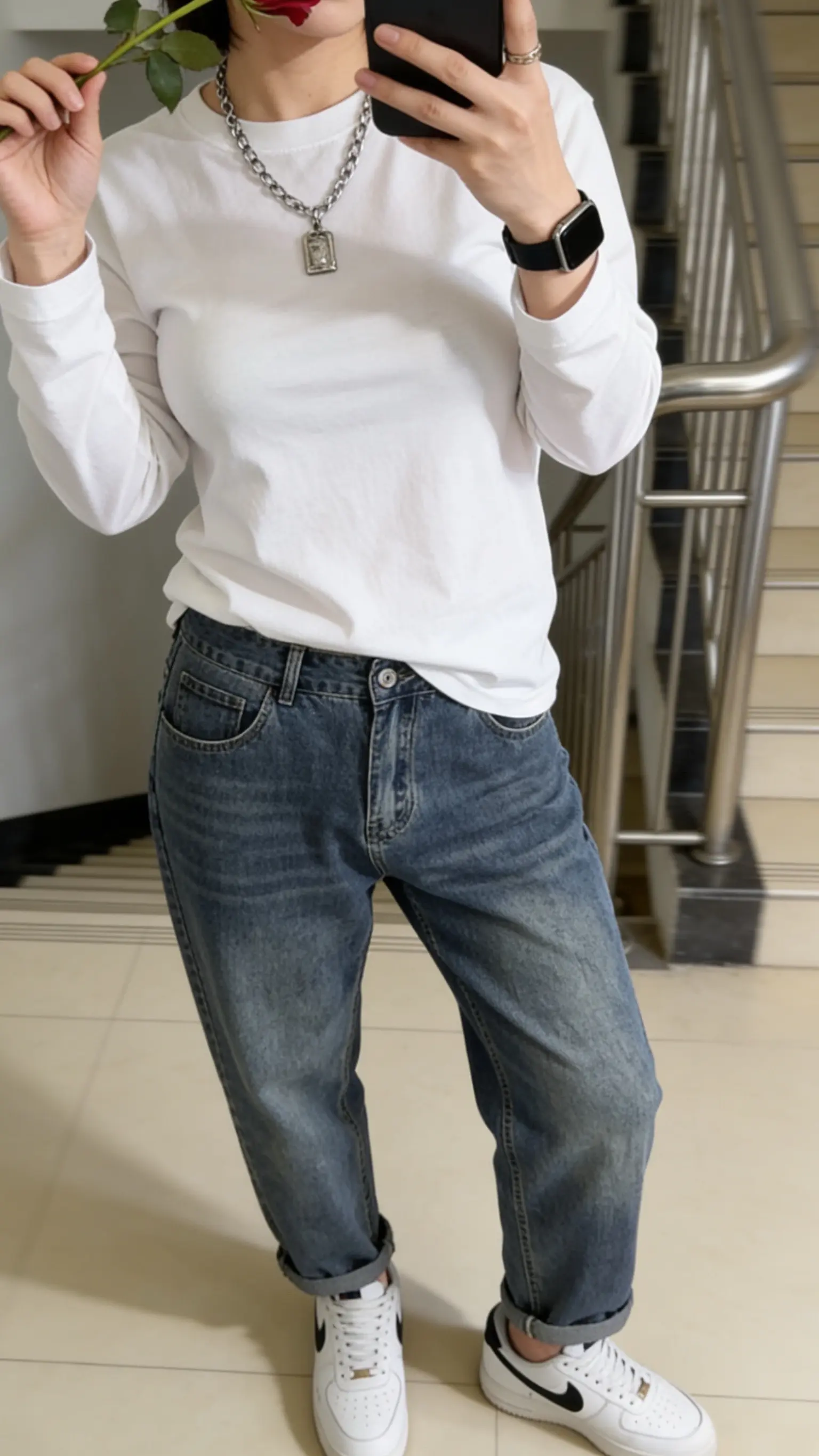 春夏新款复古蓝宽松高级潮牌锥形牛仔裤时尚大码男士牛仔裤         ✓