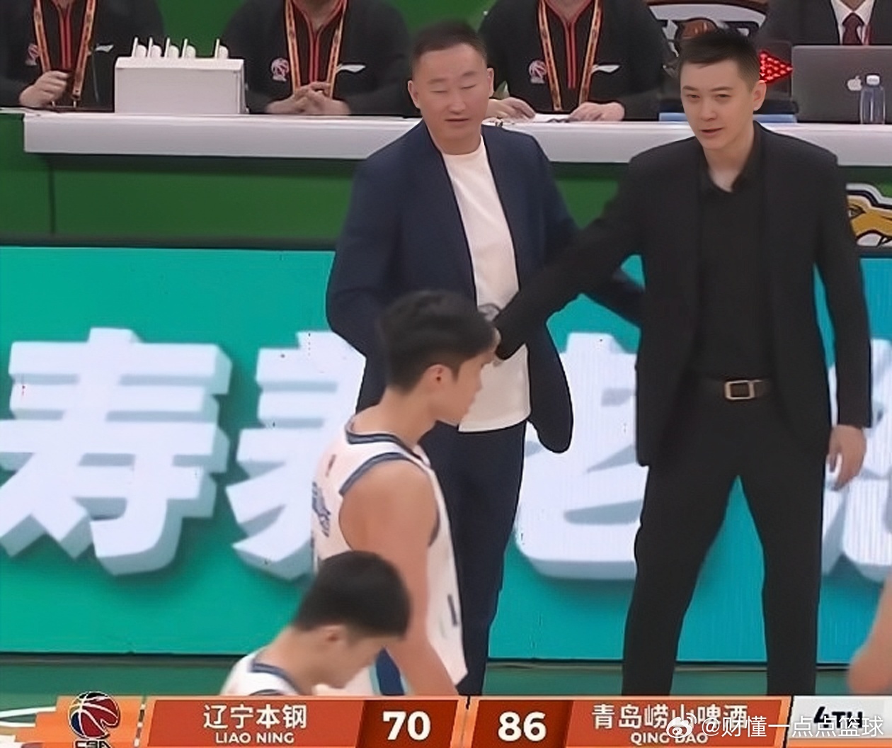 CBA今晚寒潮来袭啊！深圳男篮107比97爆冷终结上海男篮9连胜，青岛男篮86比