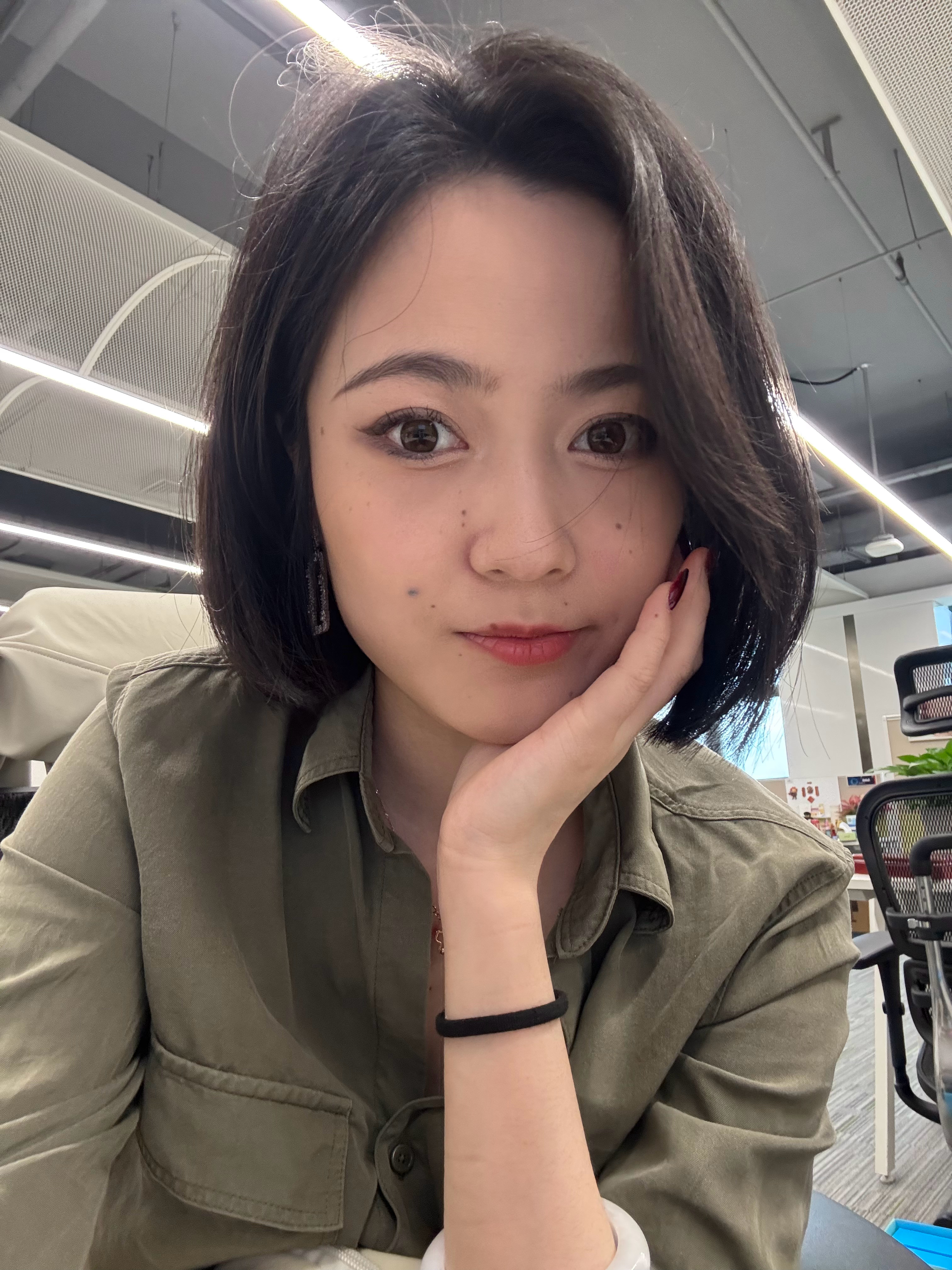 第一次试🇰🇷的底妆…细腻！其实🇰🇷也是可以用散粉的对吗 深圳