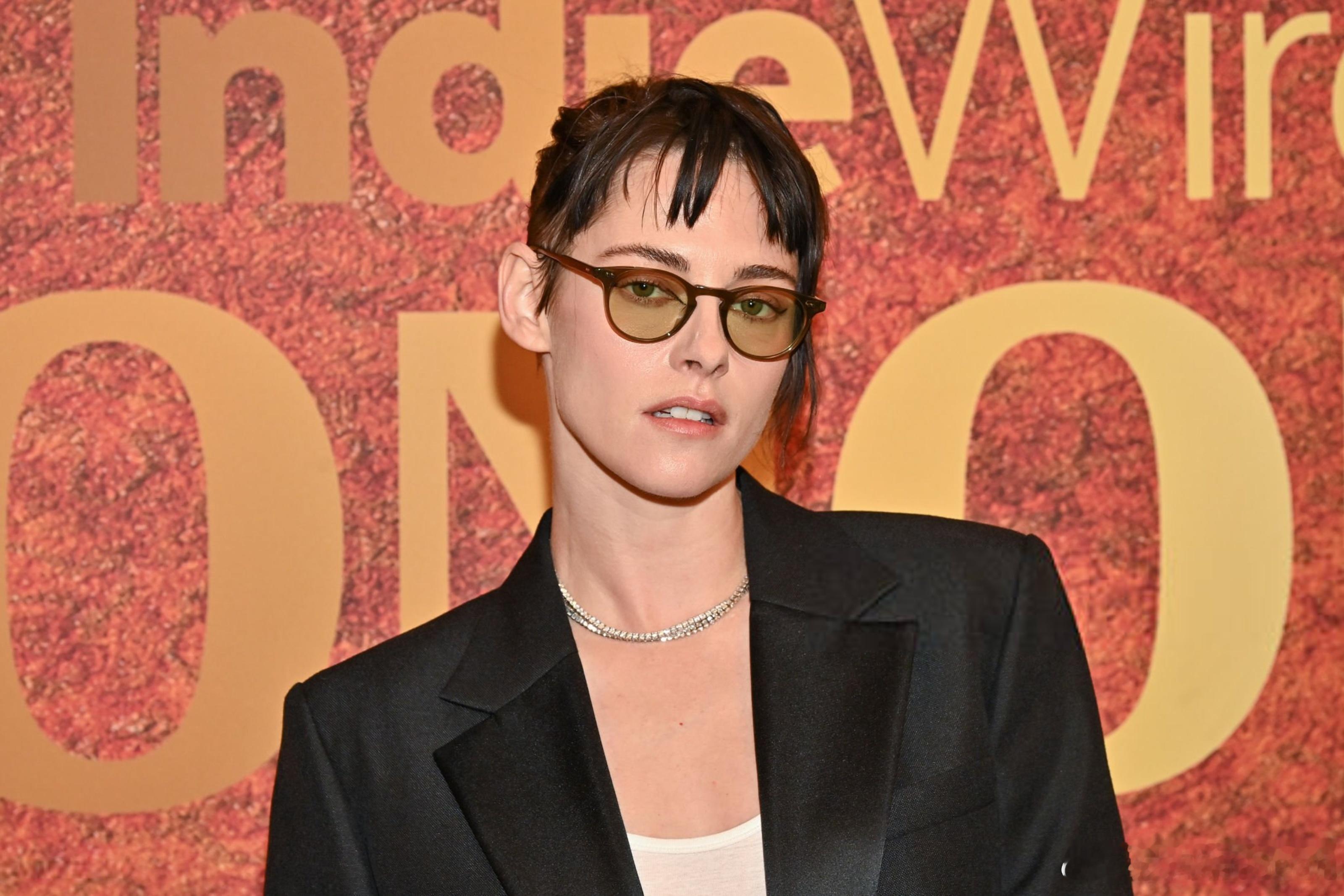 Kristen Stewart克里斯汀斯图尔特在洛杉矶出席IndieWire H